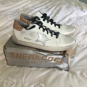 Golden Goose Sneaker 38 run large
